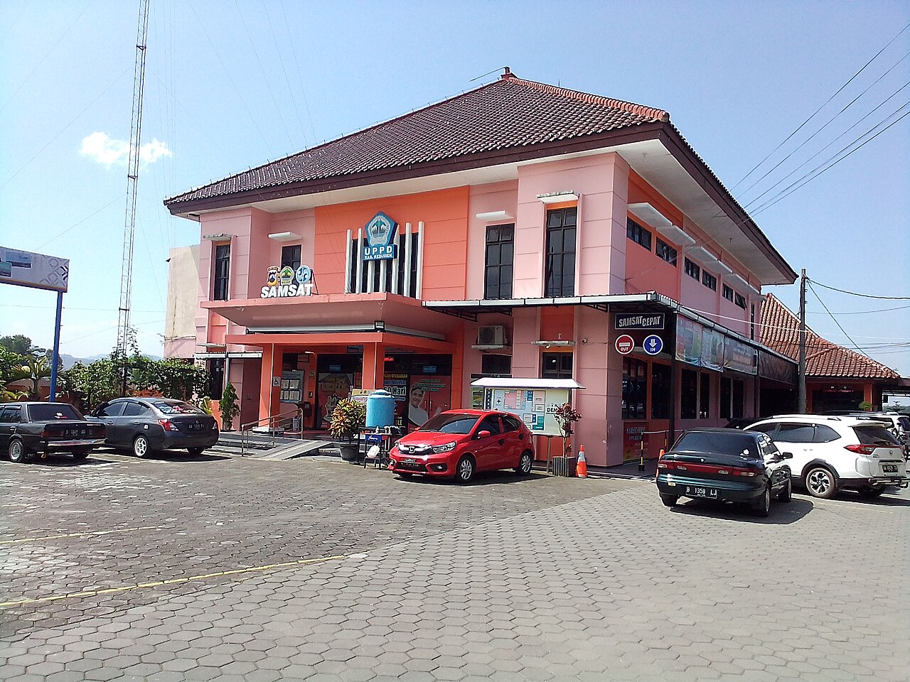 Kantor SAMSAT dogiyai